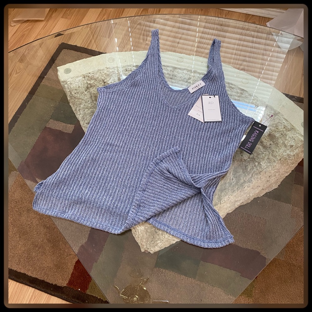 ⭐️ Knitted Tank Top ⭐️ - Picture 2 of 4